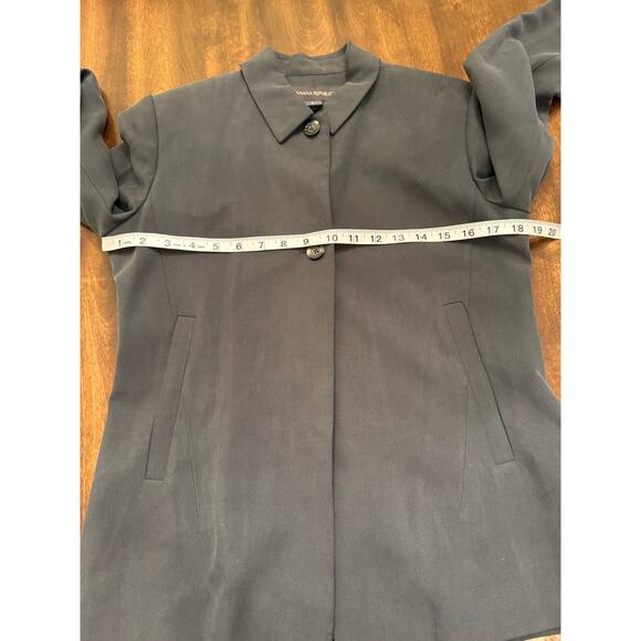 Vintage Women's Banana Republic Gray 100% Silk Button Front Jacket Size 4 - Picture 11 of 13